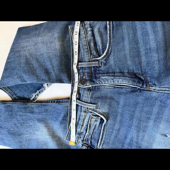Whetherly Pierce High Waisted Distressed Straight Leg Jean Size 25 - Picture 6 of 7